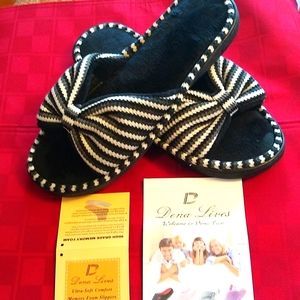 Women's memory foam slippers